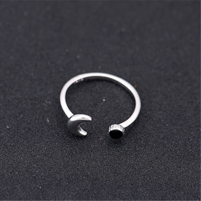 Moon Black Epoxy 925 Sterling Silver Retro Literary Temperament Personality Fashion Female Resizable Opening Rings SRI072