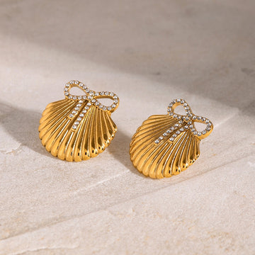 Fashionable and cute bow scallop earrings