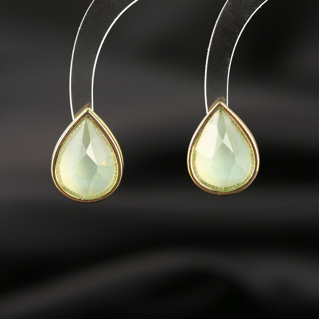 Micro inlaid water droplet zircon earrings for women plated with 18k gold