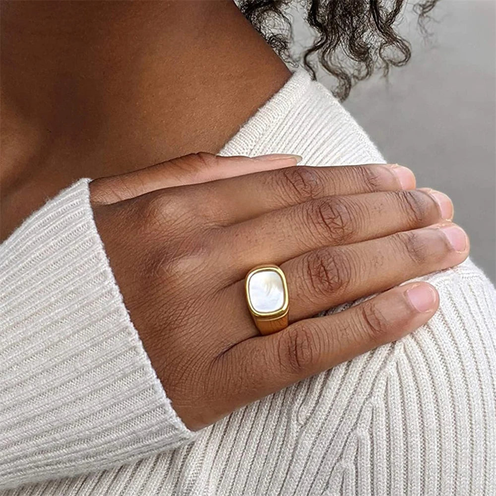 Square Vintage Shell Ladies Ring Stainless Steel White Gold Color Large Chunky Ring Party Jewelry Accessories Gift Dinner